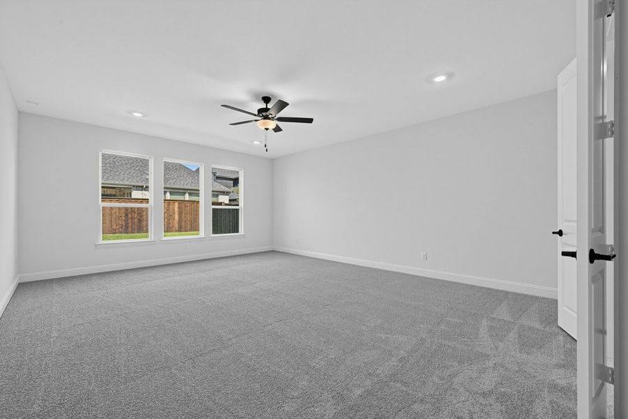 Spacious, unfurnished interior of a new home in The Ridge at Northlake, Northlake (Image 16).