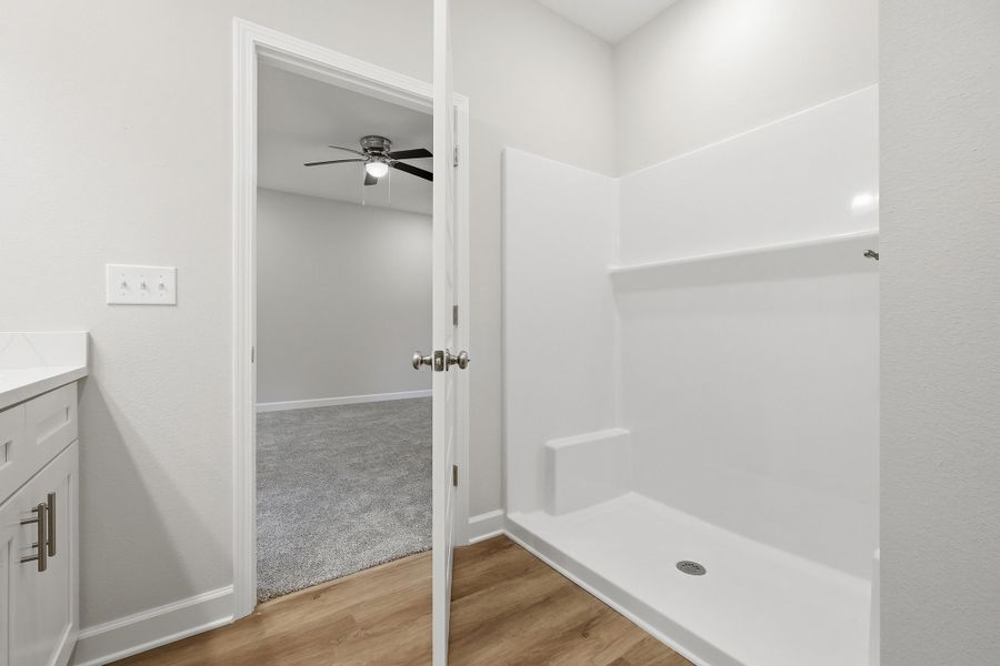 Spacious, unfurnished interior of a new home in McCarthy Estates, Defuniak Springs (Image 43). Spacious, unfurnished interior of a new home in McCarthy Estates, Defuniak Springs (Image 43).