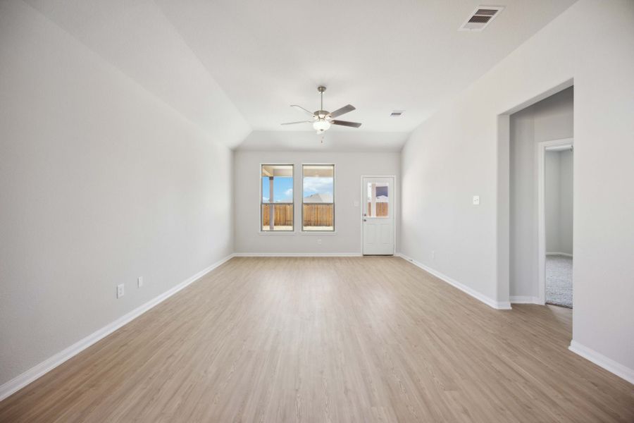 16825 Needlepoint Dr - San Marcos - Family Room 16825 Needlepoint Dr - San Marcos - Family Room