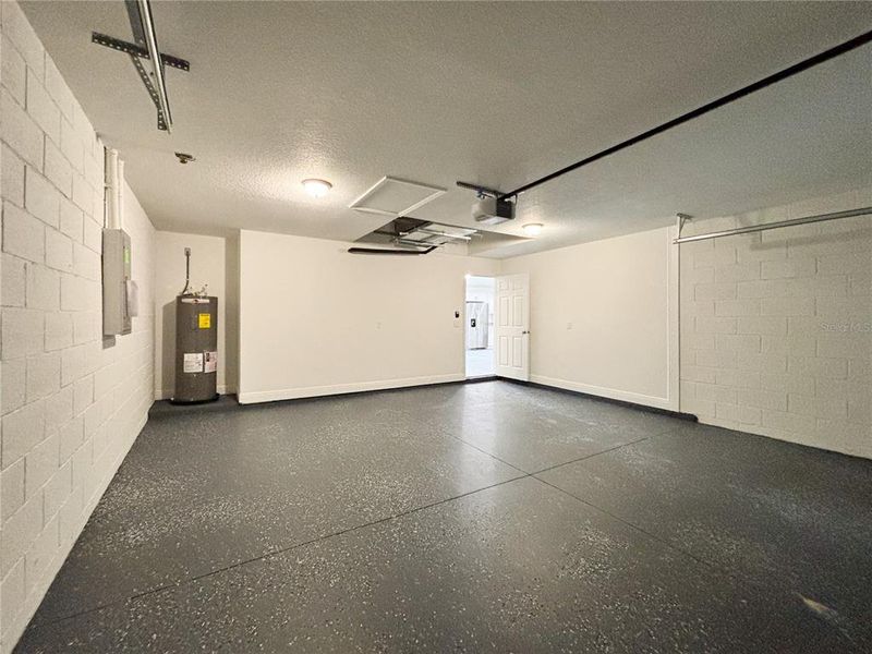 Spacious, unfurnished interior of a new home in , Dunnellon (Image 56). Spacious, unfurnished interior of a new home in , Dunnellon (Image 56).