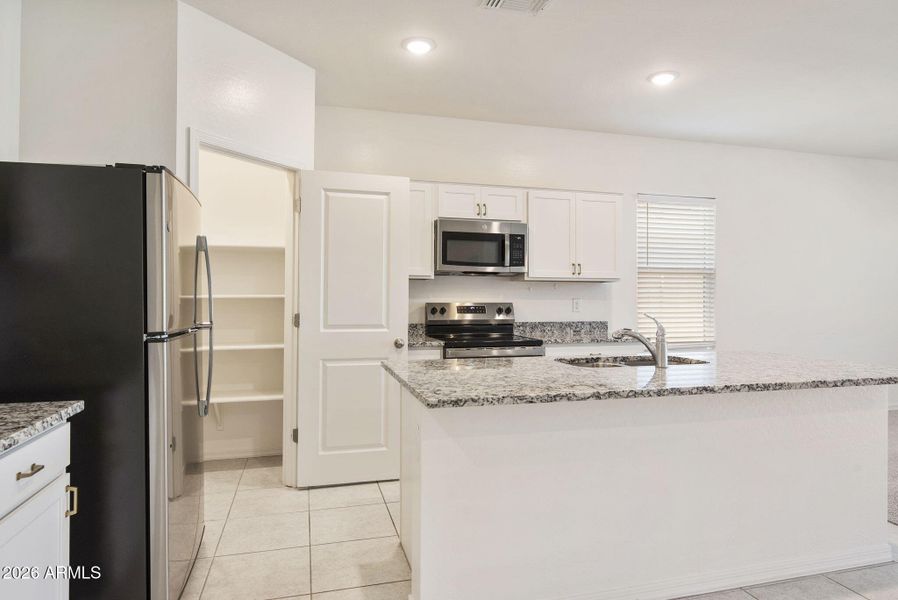 23-web-or-mls-_DSC3037 23-web-or-mls-_DSC3037