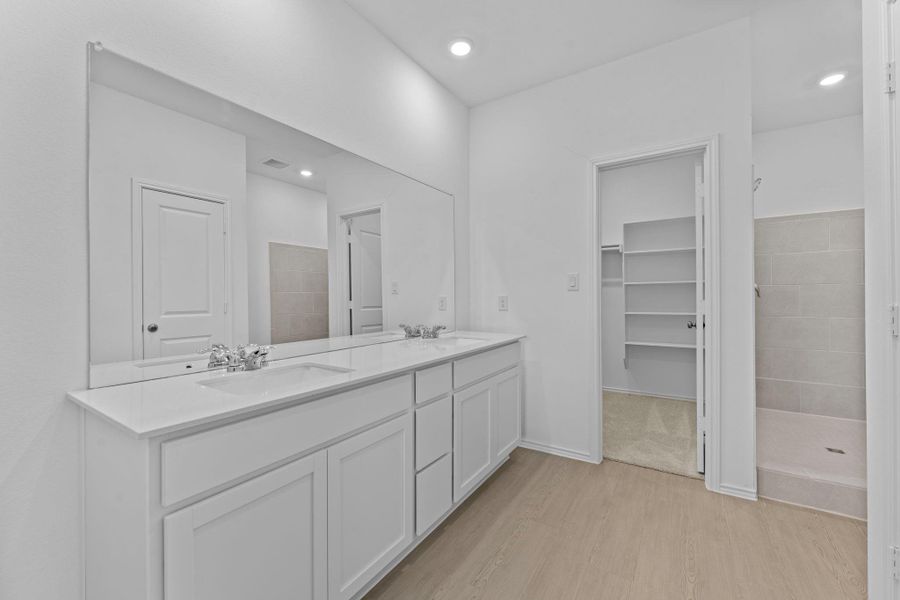 Furnished interior view inside a new home in Schriber Ranch, Mustang Ridge (Image 8).
