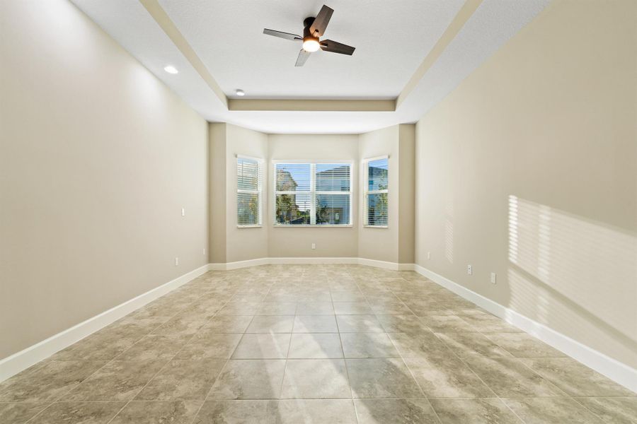 Spacious, unfurnished interior of a new home in , Westlake (Image 13).