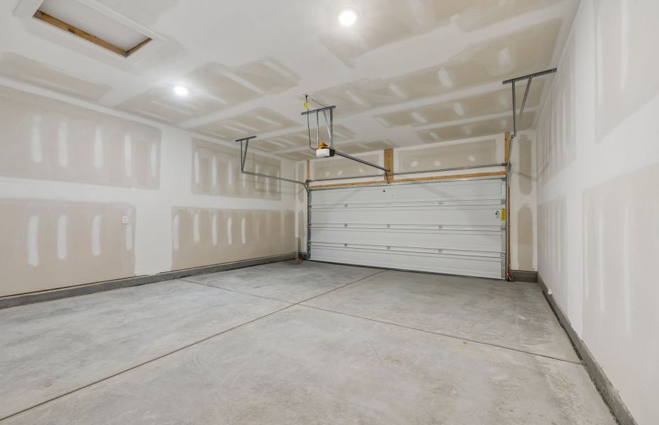 Spacious, unfurnished interior of a new home in Bradshaw Farms Reserve, Mount Juliet (Image 25). Spacious, unfurnished interior of a new home in Bradshaw Farms Reserve, Mount Juliet (Image 25).