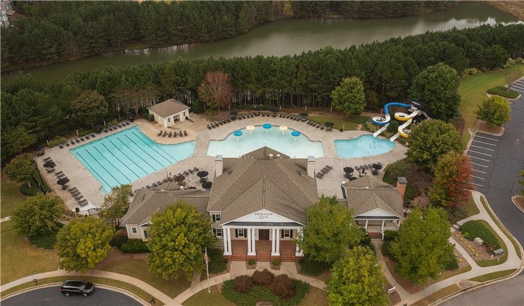 Community amenities in Lakeside at River Green, Canton (Image 26).
