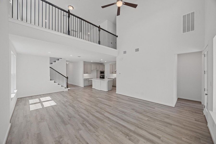 Spacious, unfurnished interior of a new home in University Heights, Round Rock (Image 19).
