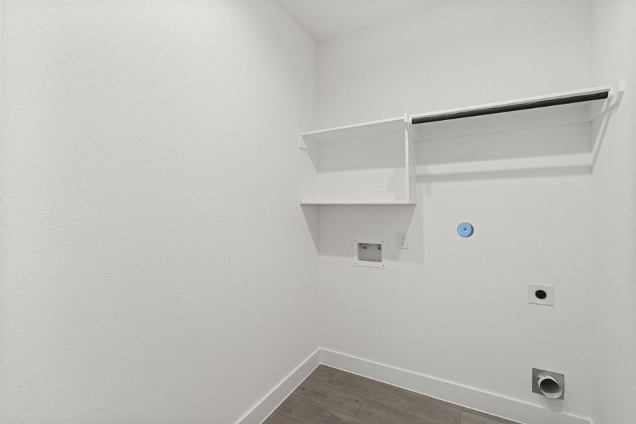 Spacious, unfurnished interior of a new home in The Woodlands Hills, Willis (Image 17).