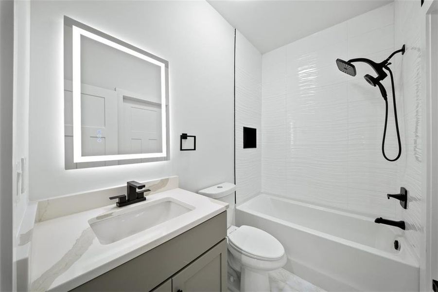 Furnished interior view inside a new home in Silvercrest Lakes, Acworth (Image 33).