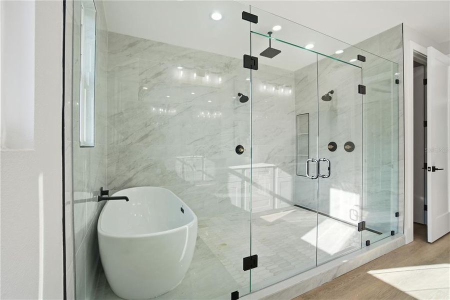 Furnished interior view inside a new home in , Belle Isle (Image 51).