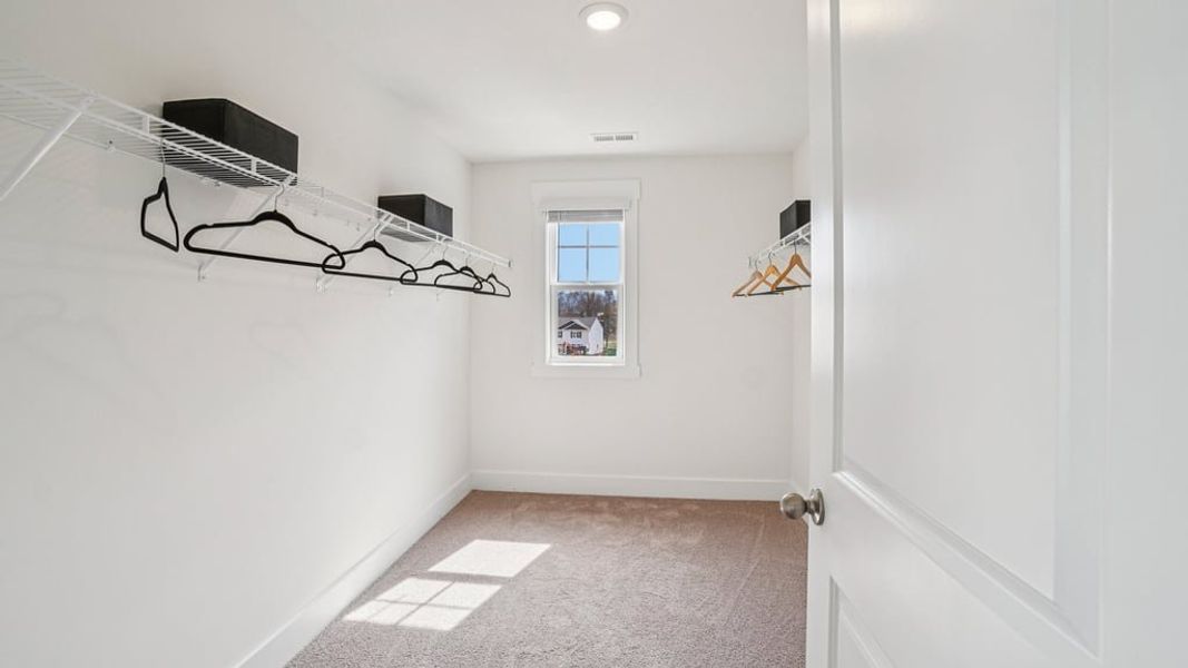 Spacious, unfurnished interior of a new home in The Hideaway at Fox Meadows, Bluff City (Image 18).