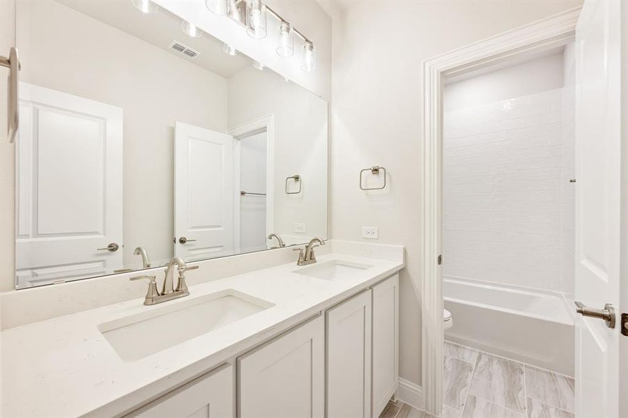 Furnished interior view inside a new home in Triple Diamond Ranch, Mansfield (Image 18).