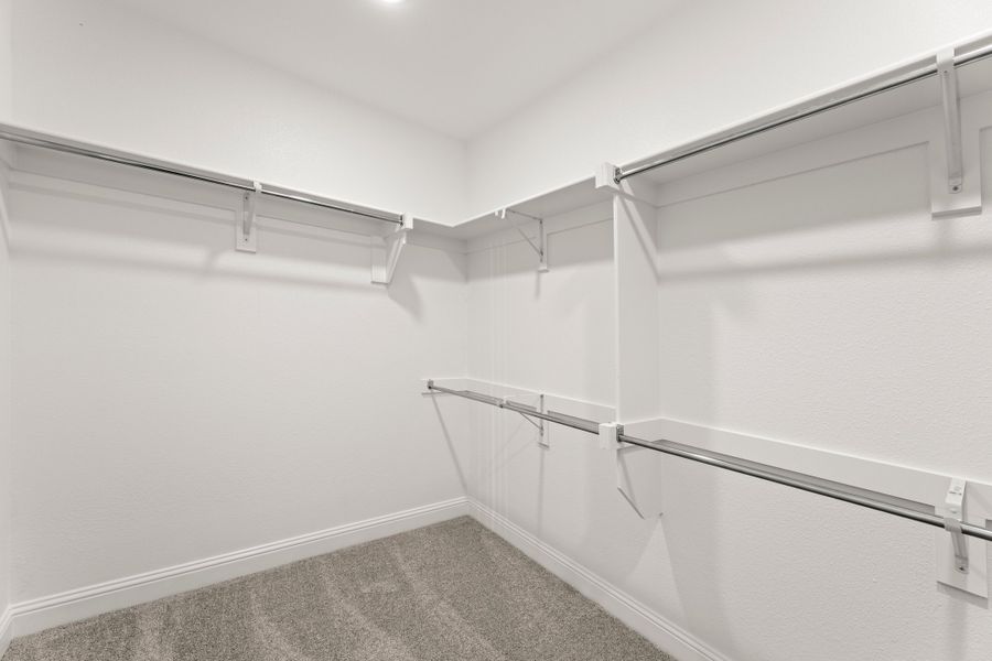 Spacious, unfurnished interior of a new home in Creekside, Royse City (Image 22).