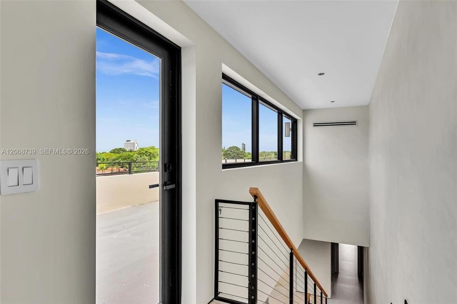 Exterior details and patio area of a home in , Miami (Image 33).