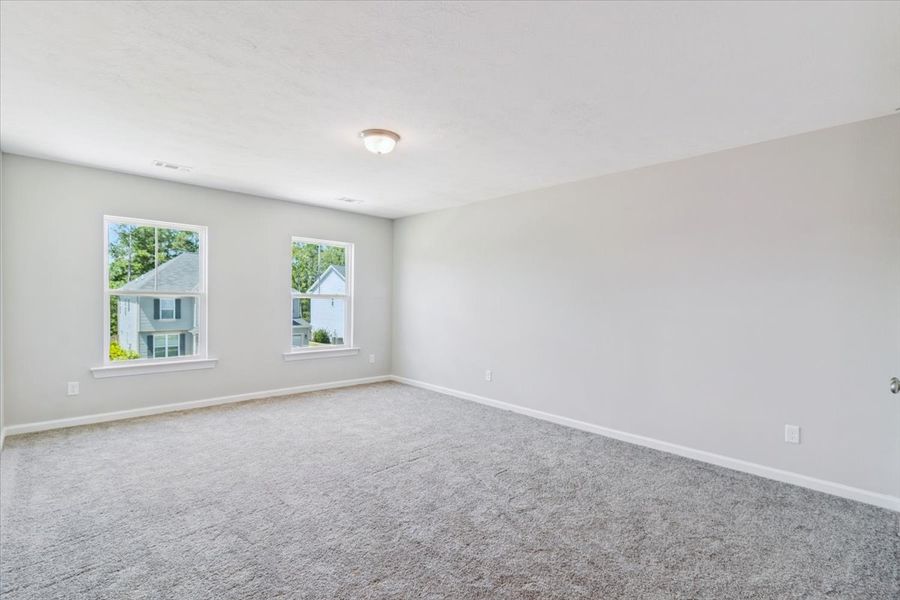 Spacious, unfurnished interior of a new home in Windsor, North Augusta (Image 33).