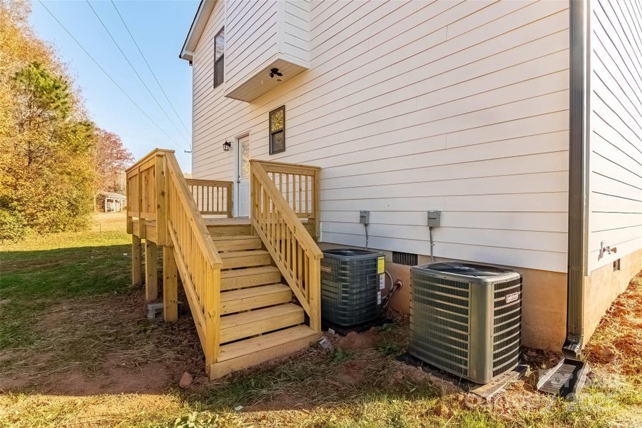 Exterior details and patio area of a home in , Shelby (Image 25).