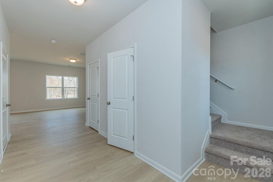 Spacious, unfurnished interior of a new home in Cedar Meadows, Monroe (Image 32).