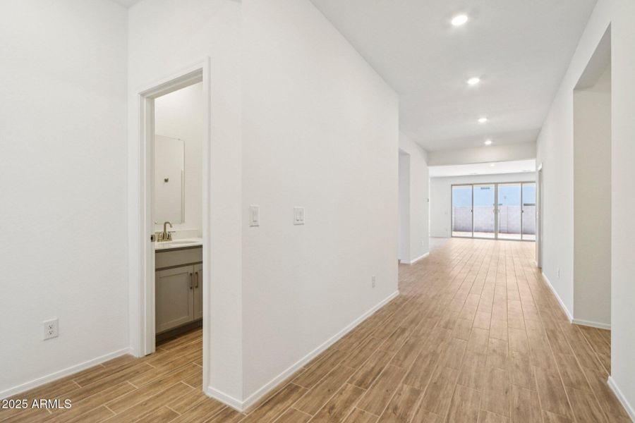 15-web-or-mls-W Pecan Wds-S1907-015 15-web-or-mls-W Pecan Wds-S1907-015