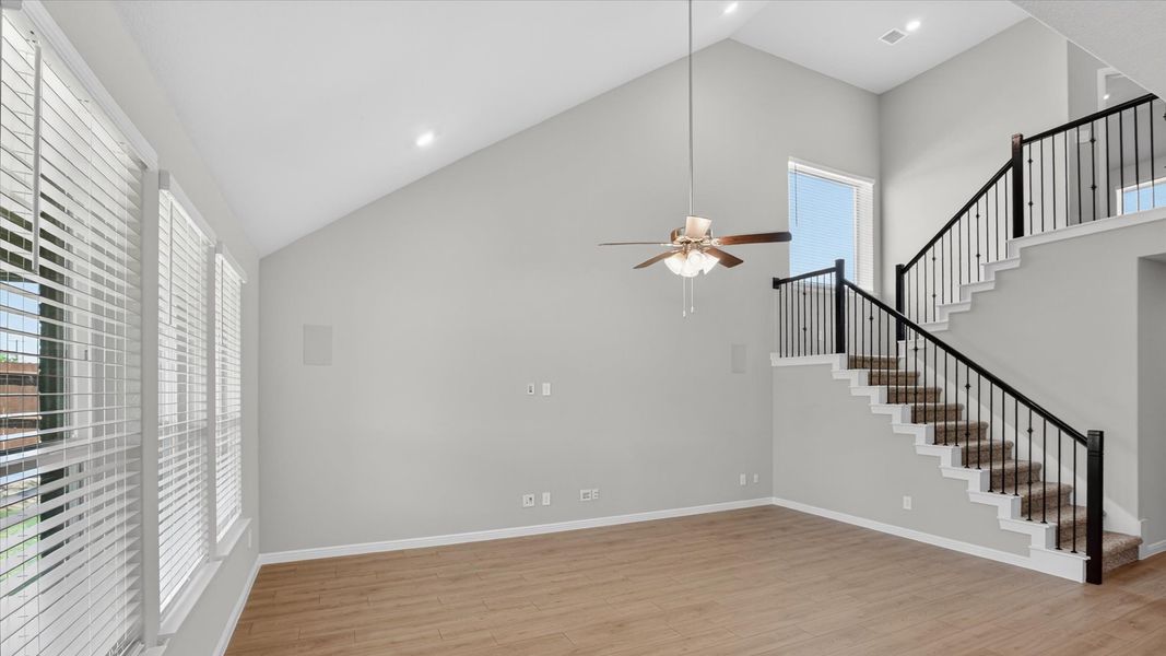Representative unfurnished interior of a home built from the Wimberley by D.R. Horton in Lakeview Pointe, Midlothian (Image 21).