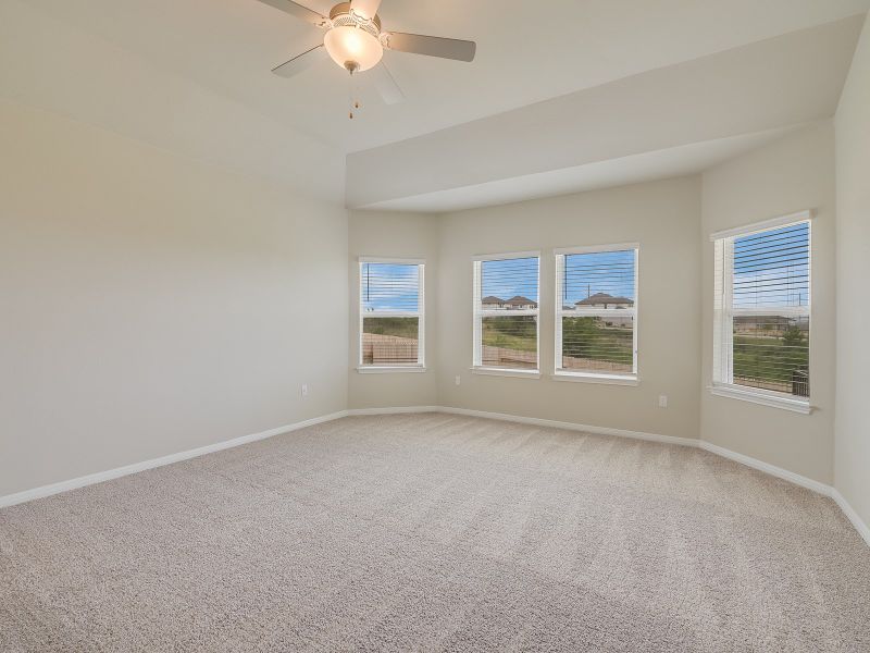 Spacious, unfurnished interior of a new home in Turner's Crossing - Reserve Collection, Buda (Image 9).