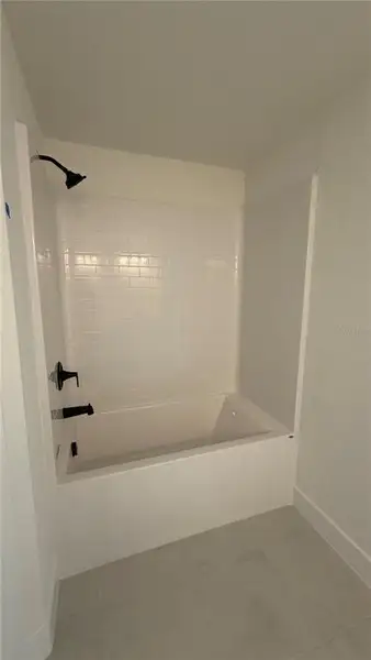 Image 6 of a home in Watercress Cove.