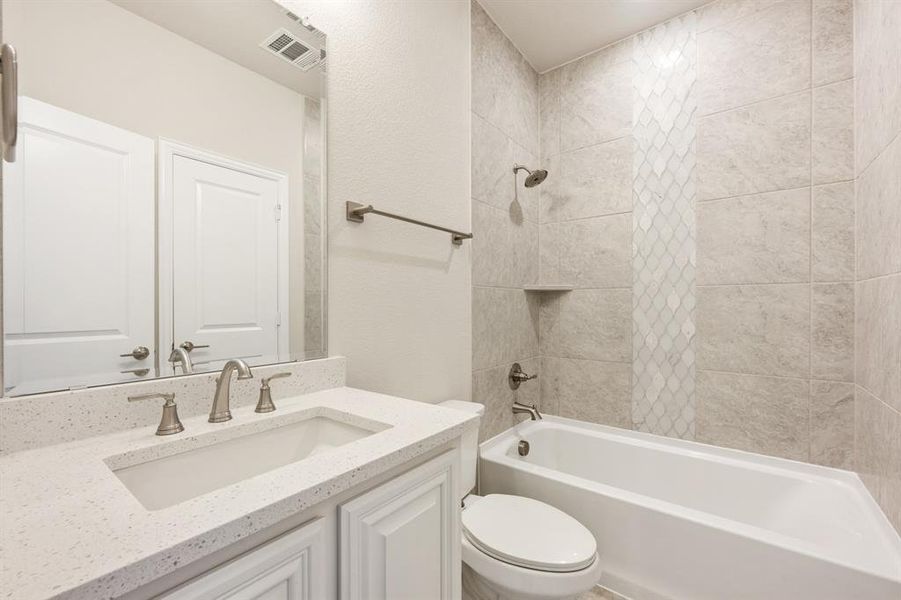 Image 38 of a home in Hampton Park. Image 38 of a home in Hampton Park.