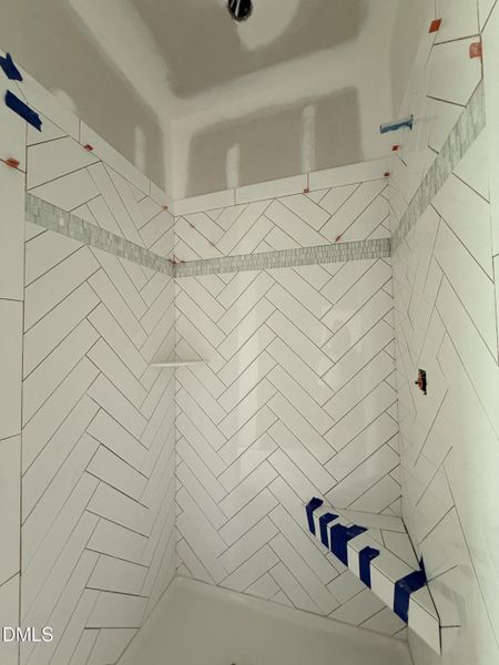7.6 Primary Walk in Shower