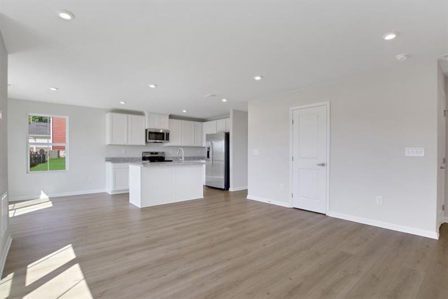 Spacious, unfurnished interior of a new home in Aspen Meadows, Hampton (Image 12).