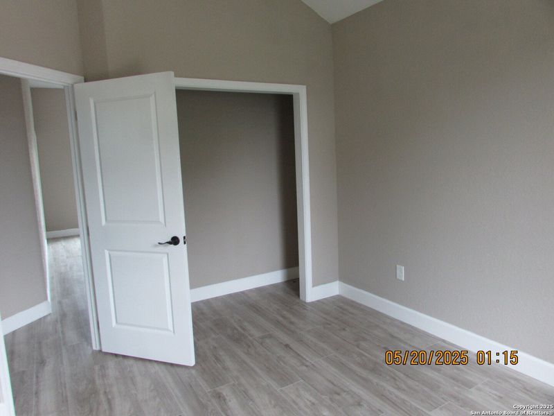 Spacious, unfurnished interior of a new home in , San Antonio (Image 25).