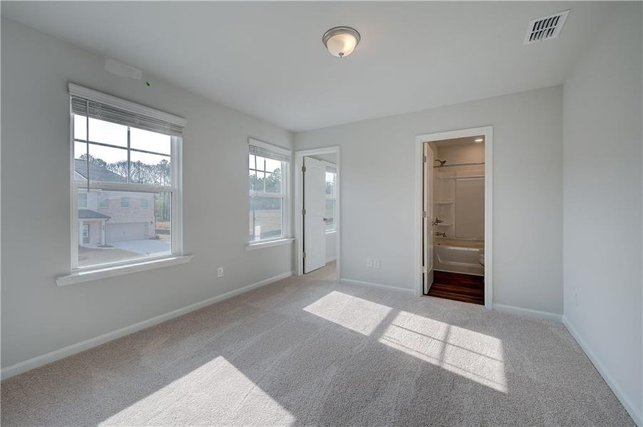 Spacious, unfurnished interior of a new home in Hamilton Lakes, Lawrenceville (Image 26). Spacious, unfurnished interior of a new home in Hamilton Lakes, Lawrenceville (Image 26).