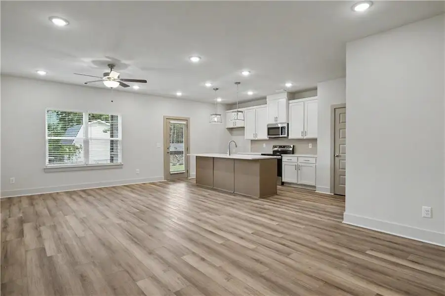 Spacious, unfurnished interior of a new home in , Norcross (Image 11).
