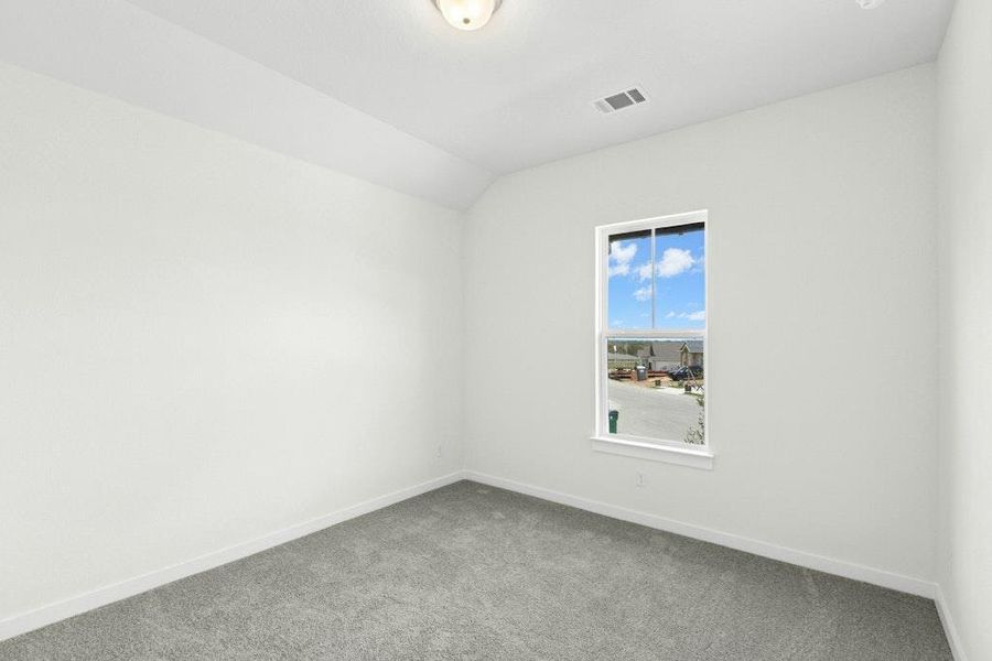 Spacious, unfurnished interior of a new home in The Colony, Bastrop (Image 17).