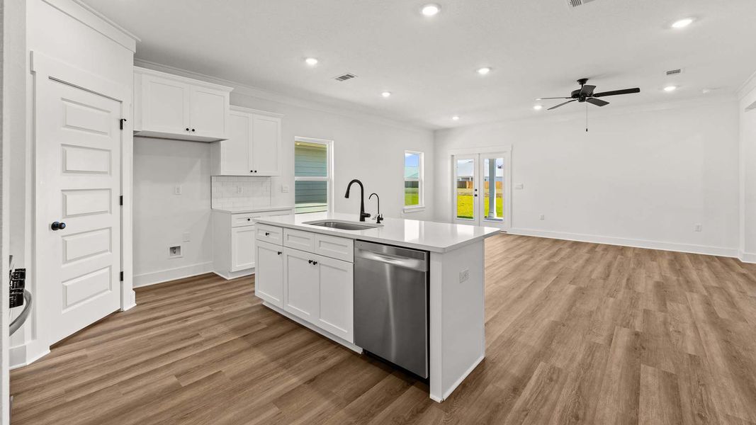 Furnished interior view inside a new home in Caballeros Estates At Hombre, Panama City Beach (Image 3).