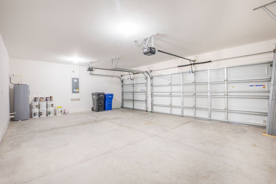 Representative unfurnished interior of a home built from the Columbus by Maronda Homes in Malabar Springs, Palm Bay (Image 31). Representative unfurnished interior of a home built from the Columbus by Maronda Homes in Malabar Springs, Palm Bay (Image 31).