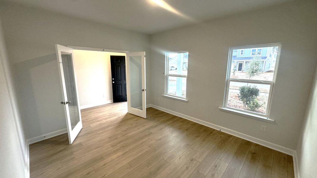 Spacious, unfurnished interior of a new home in Watson Hill, Summerville (Image 35).