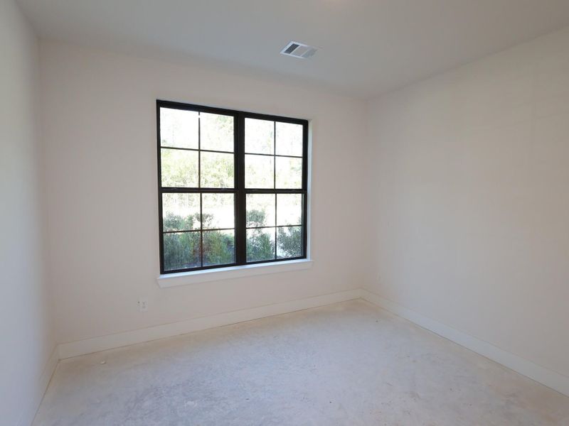 Image 49 of a home in The Oaks on 6th Street.