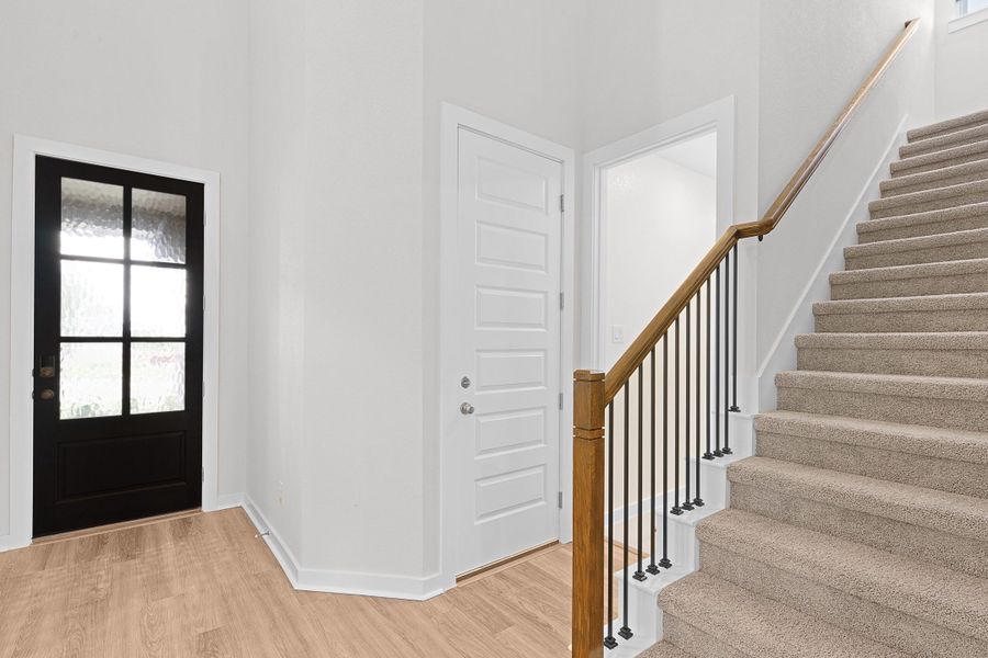 Spacious, unfurnished interior of a new home in The Grove at Blackhawk, Pflugerville (Image 25). Spacious, unfurnished interior of a new home in The Grove at Blackhawk, Pflugerville (Image 25).