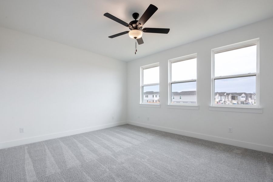 Spacious, unfurnished interior of a new home in Sage Collection – Freedom at Anthem, Kyle (Image 11).