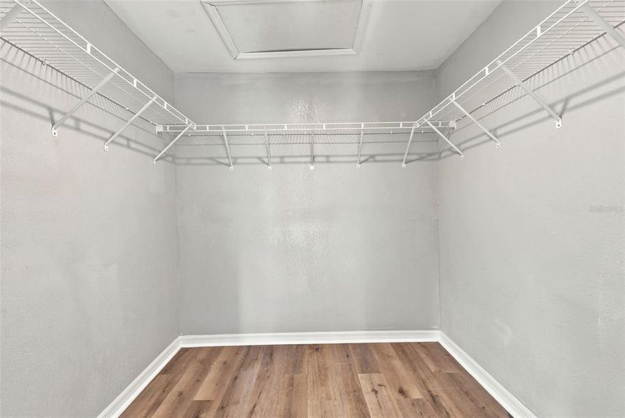 Spacious, unfurnished interior of a new home in , Punta Gorda (Image 17).