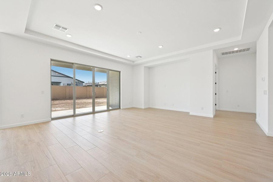 10-web-or-mls-E Twin Acres Dr-S1103-010