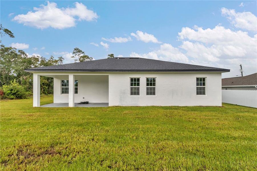 Exterior details and patio area of a home in , Ocala (Image 25).