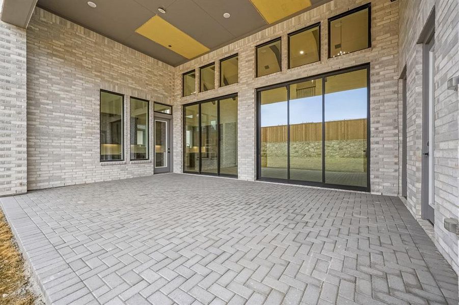 Exterior details and patio area of a home in StarView, Prosper (Image 2).