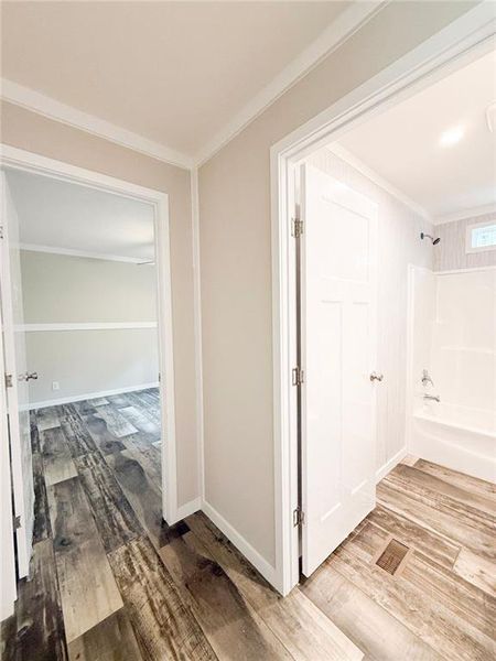 Spacious, unfurnished interior of a new home in , Cleveland (Image 11).