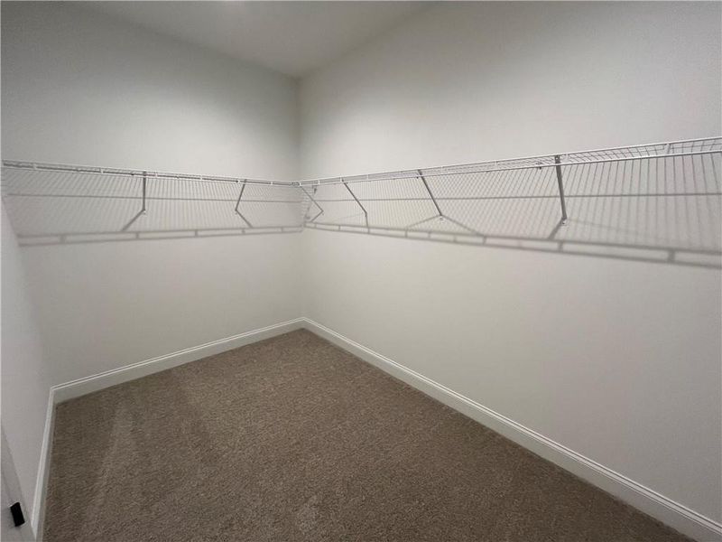 Spacious, unfurnished interior of a new home in East Harbor II at Chestatee, Dawsonville (Image 28).