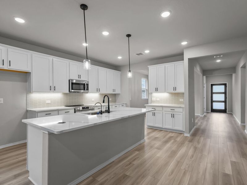 Representative furnished interior of a home built from the The Glenwood E by Davidson Homes LLC in Bricewood, San Antonio (Image 5).