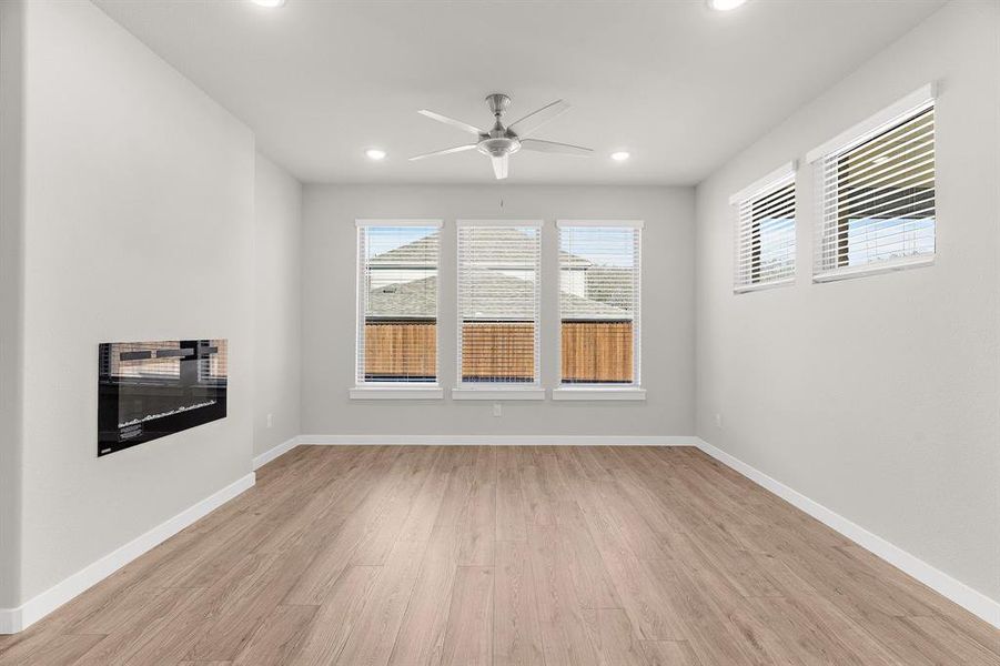 Spacious, unfurnished interior of a new home in Wolf Creek Farms, Melissa (Image 31).