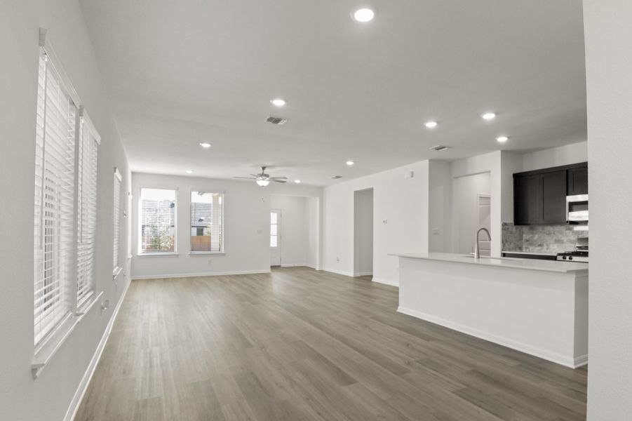 Spacious, unfurnished interior of a new home in Crosswinds, Kyle (Image 23). Spacious, unfurnished interior of a new home in Crosswinds, Kyle (Image 23).