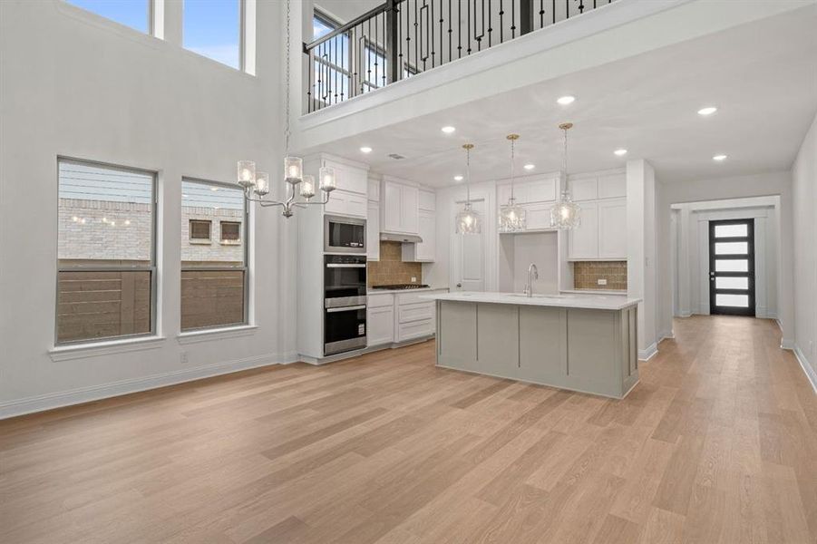 DAL_Painted Tree_Easton_3204 Vermilion Street (5) DAL_Painted Tree_Easton_3204 Vermilion Street (5)