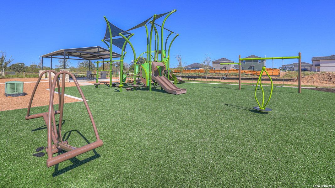 Community amenities in , Luling (Image 32).
