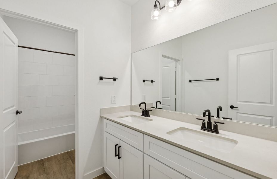 Furnished interior view inside a new home in Mavera, Conroe (Image 14).