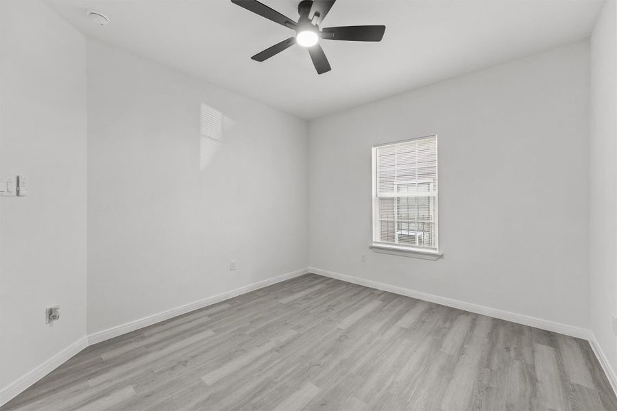 Spacious, unfurnished interior of a new home in , Texas City (Image 19). Spacious, unfurnished interior of a new home in , Texas City (Image 19).